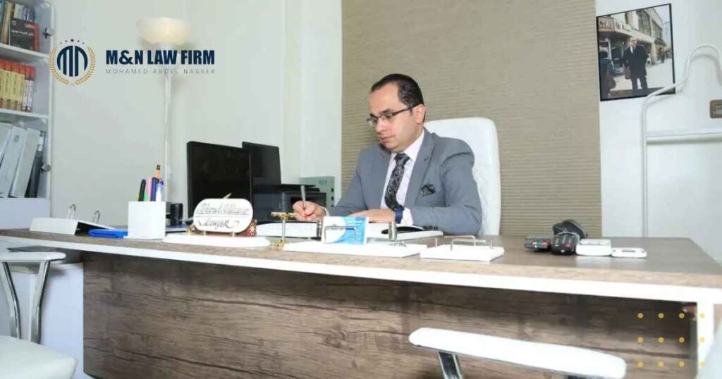 محامي مكتب عمل